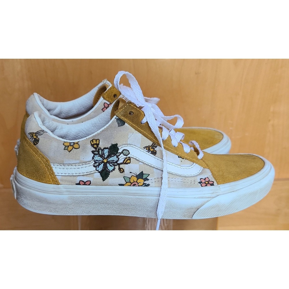Vans Old Skool Embroidered Flowers US 6.5 Yellow Suede Skate Shoes Sneakers‎ - Picture 3 of 8